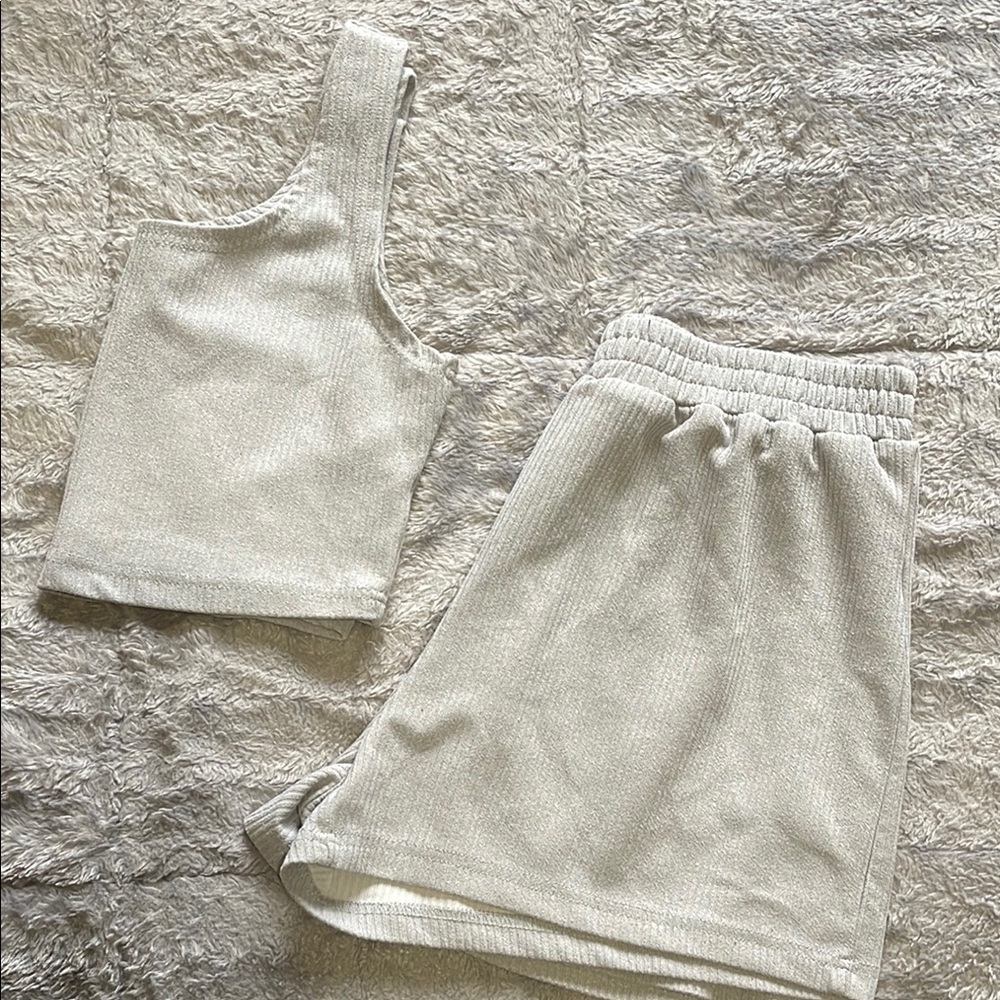 SHEIN Cream Women Shorts Set